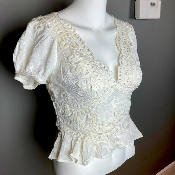 Free People Tops - NWT Free People crochet overlay top short sleeve XS